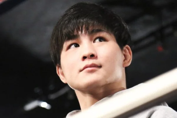 职业拳击富里对阵约书亚重量级英伦德比全面前瞻与胜负关键解析
